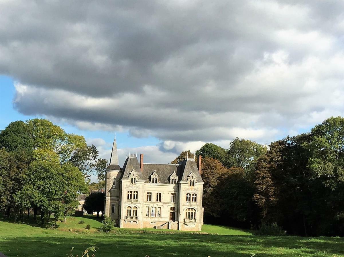 Le Chateau Du Grand Coudray Villaines-la-Juhel Екстериор снимка