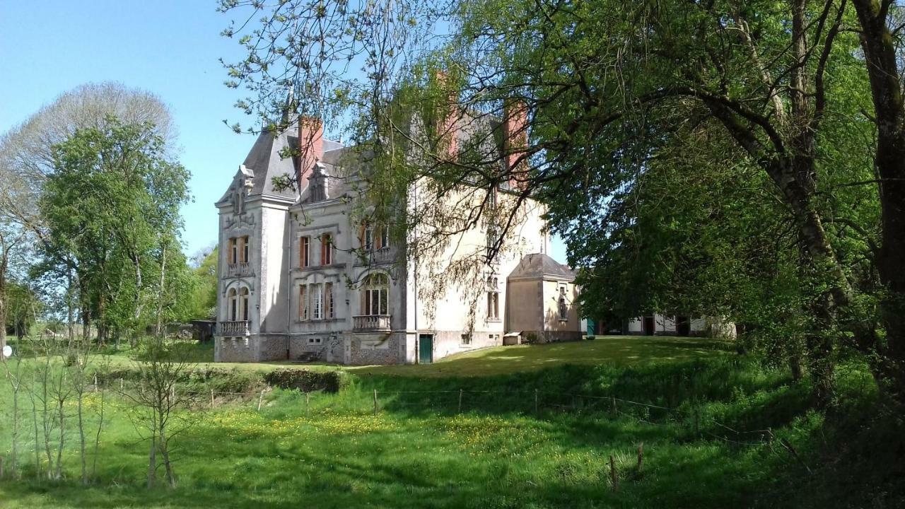 Le Chateau Du Grand Coudray Bed & Breakfast Villaines-la-Juhel Екстериор снимка